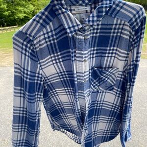 American Eagle Outfitters Blue and White Plaid Button Down Shirt